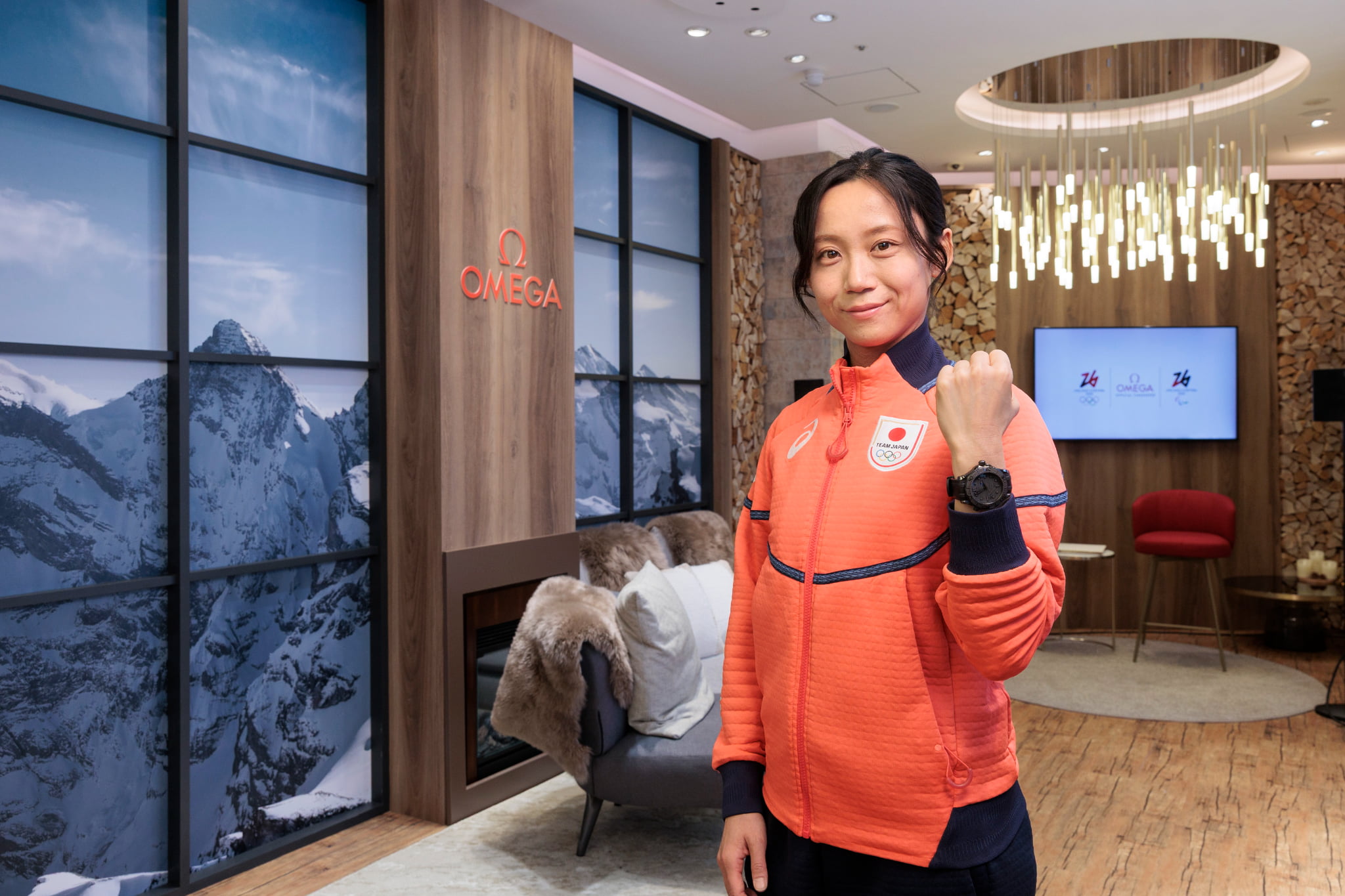 オメガ スポーツアンバサダー 髙木美帆選手 スイスの雪山を眺めるシャレ―を想わせる、 オメガブティック 六本木ヒルズを訪問