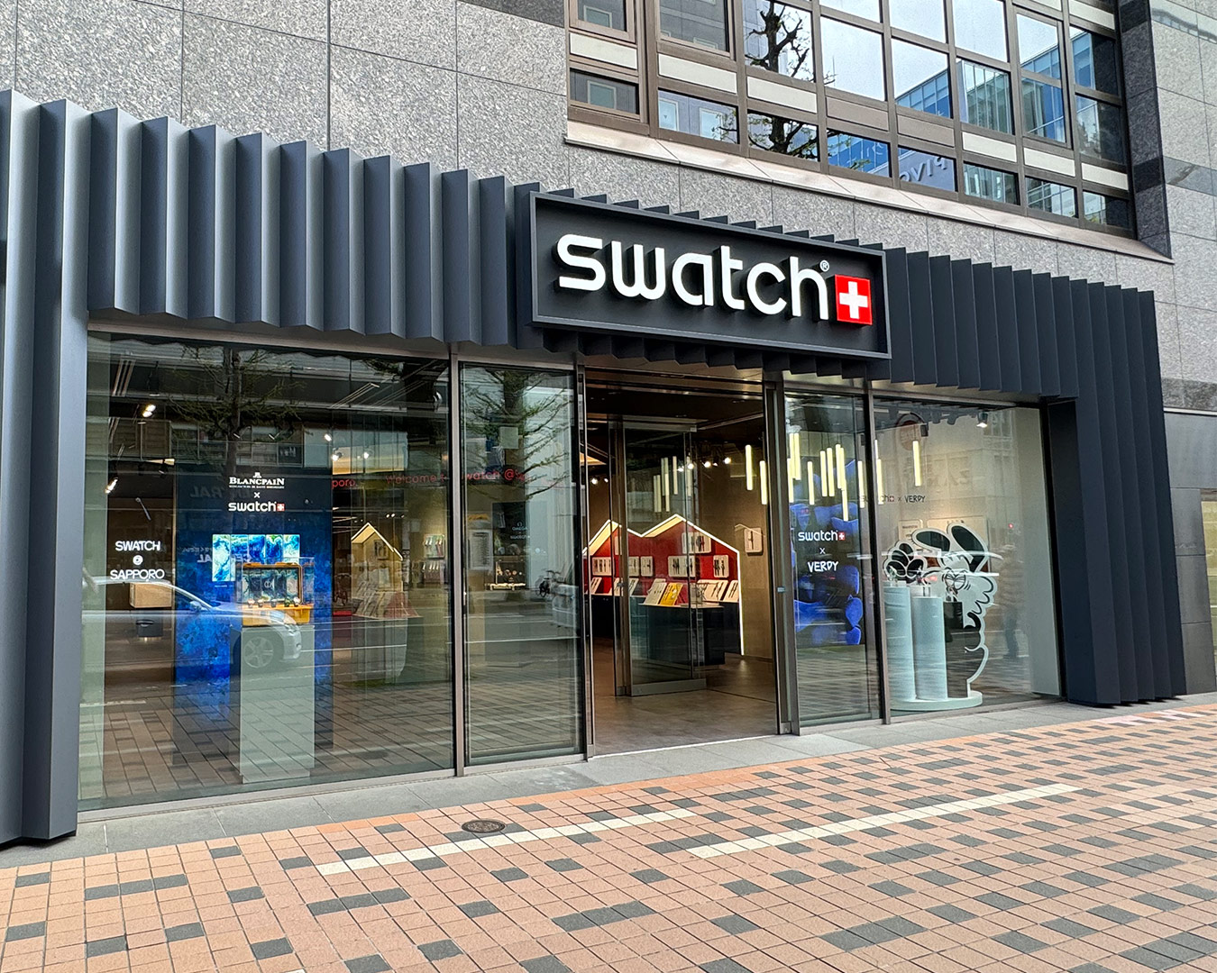 スウォッチが日本最大級の新店舗を札幌にオープン！
